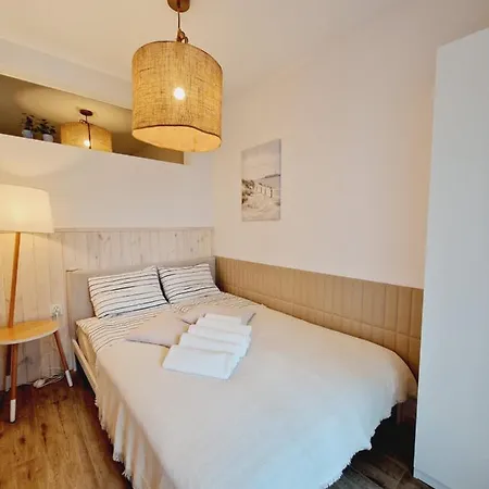 Pba Stockholm - Basen Kryty, Parter, Taras, Parking 아파트