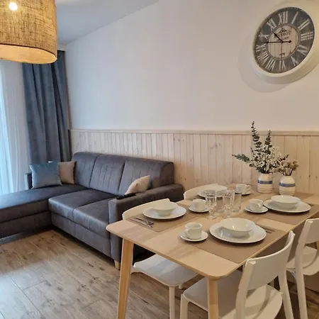 Lejlighed Pba Stockholm - Basen Kryty, Parter, Taras, Parking *