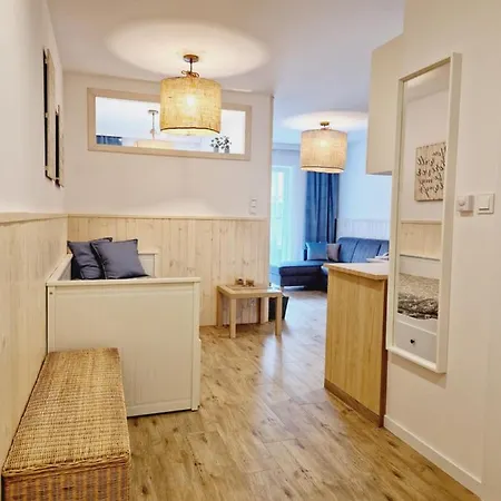 Pba Stockholm - Basen Kryty, Parter, Taras, Parking 아파트