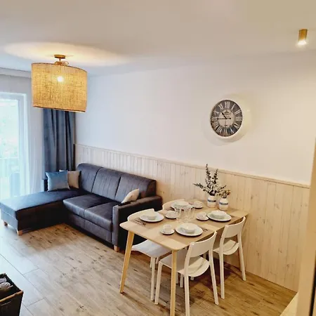 Pba Stockholm - Basen Kryty, Parter, Taras, Parking 아파트 *