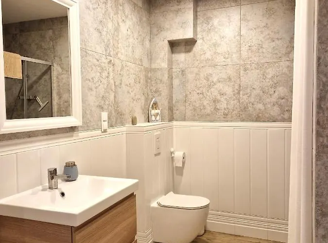 Appartement Pba Stockholm - Basen Kryty, Parter, Taras, Parking *