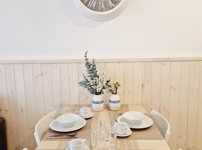 Pba Stockholm - Basen Kryty, Parter, Taras, Parking *